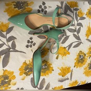 Ivanka Mary Jane pumps